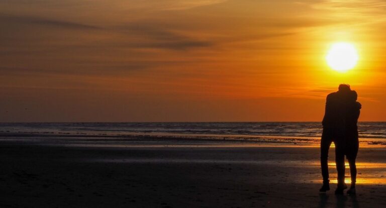 Enjoy a Romantic Beach Vacation on Lido Key, Sarasota, FL