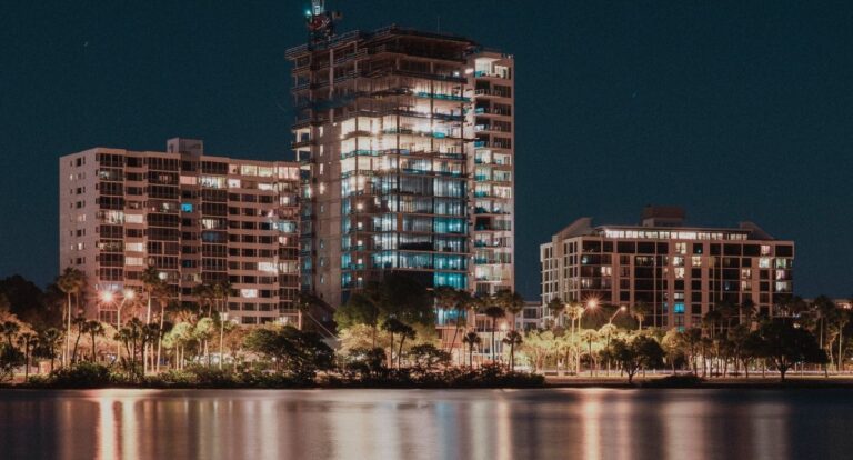 Explore Downtown Sarasota Near Lido Key