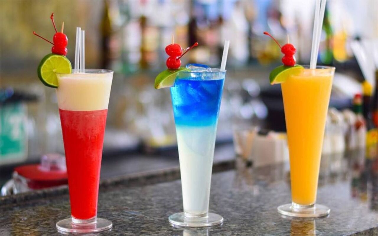 Best Rooftop Bars in Sarasota and What to Order